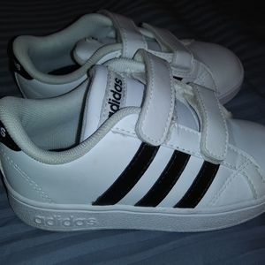 Adidas Child Size 9K 3 Stripe Shoes
